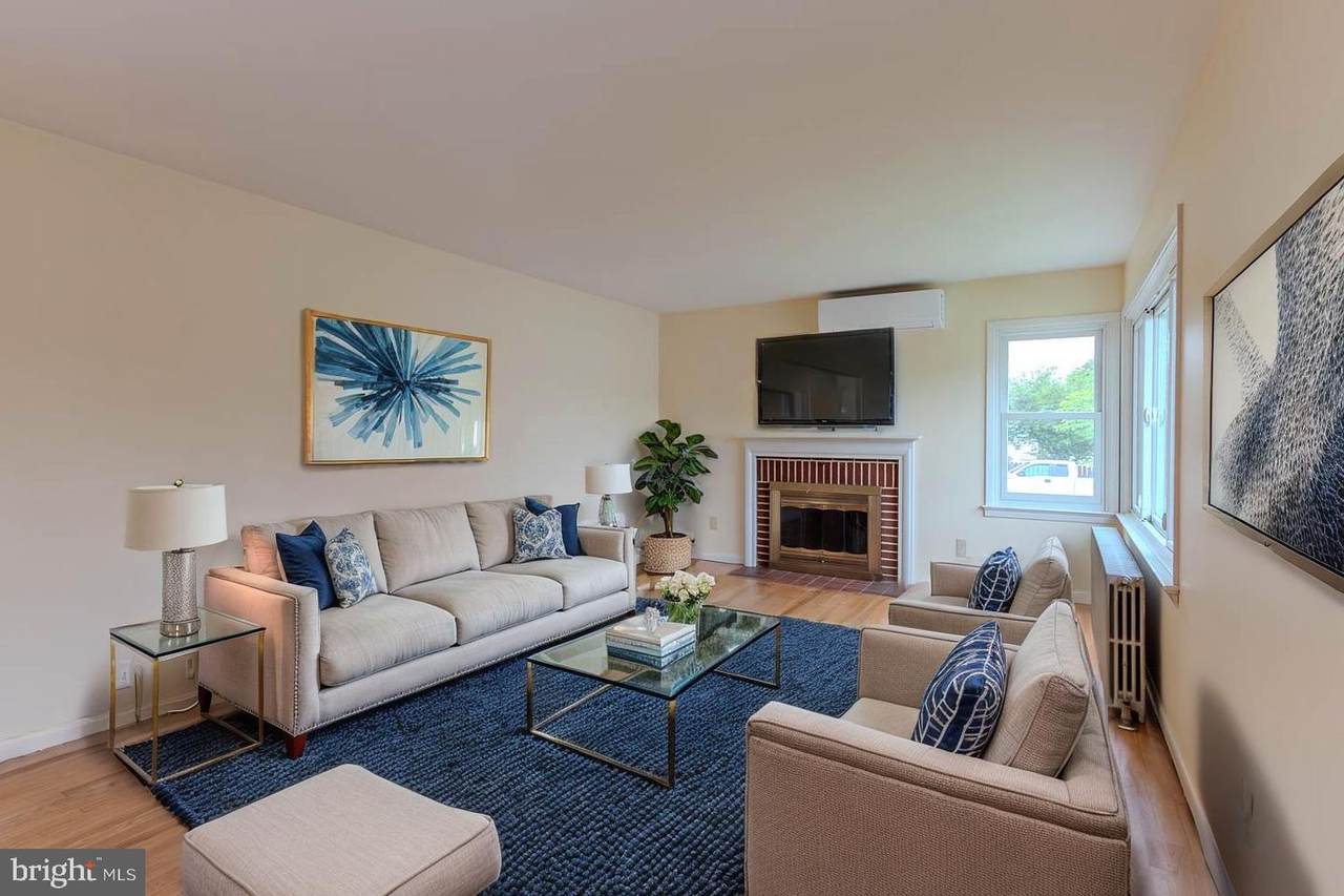 403 Philips Street - Photo 1