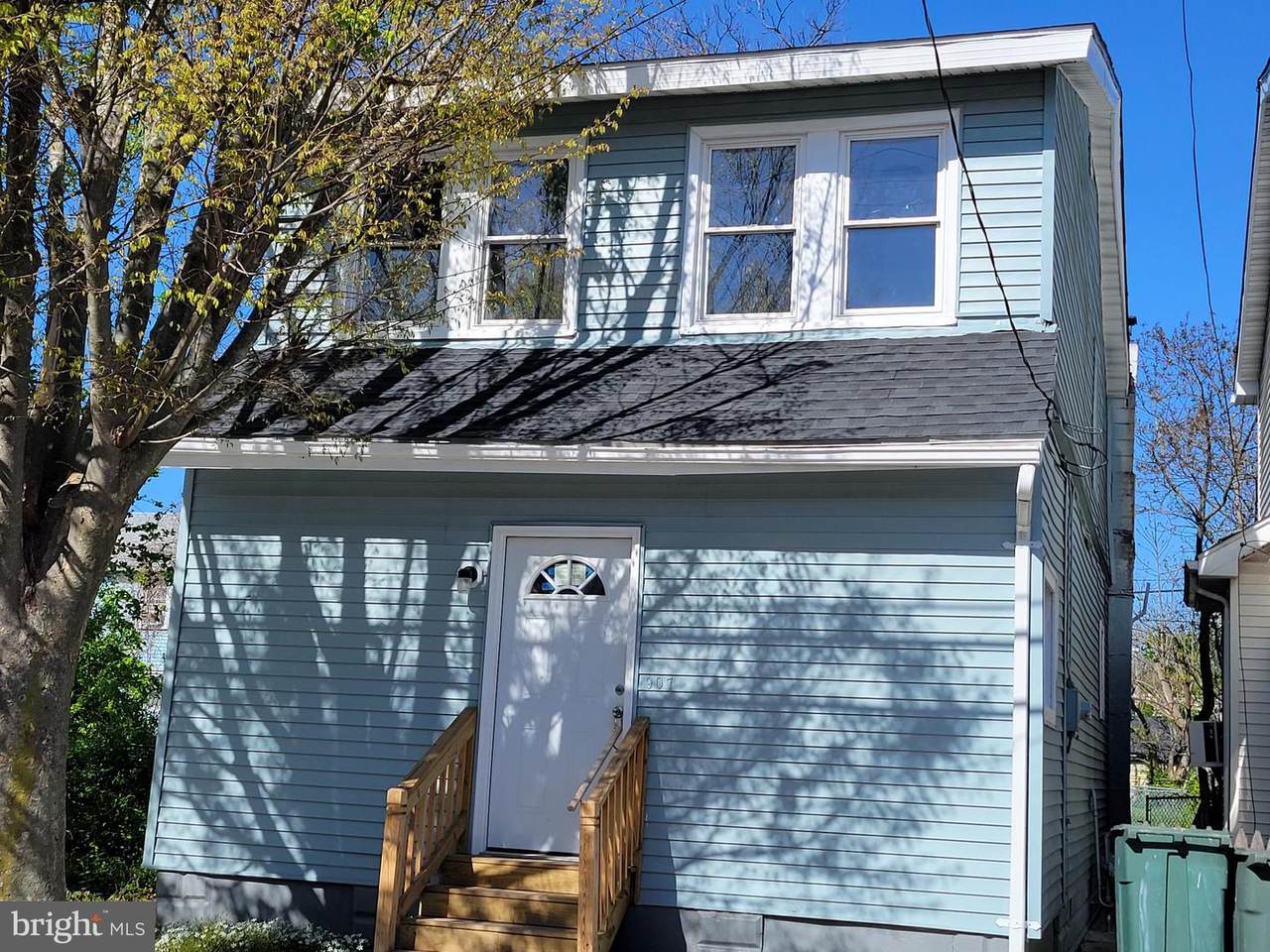 907 Michigan Avenue - Photo 1