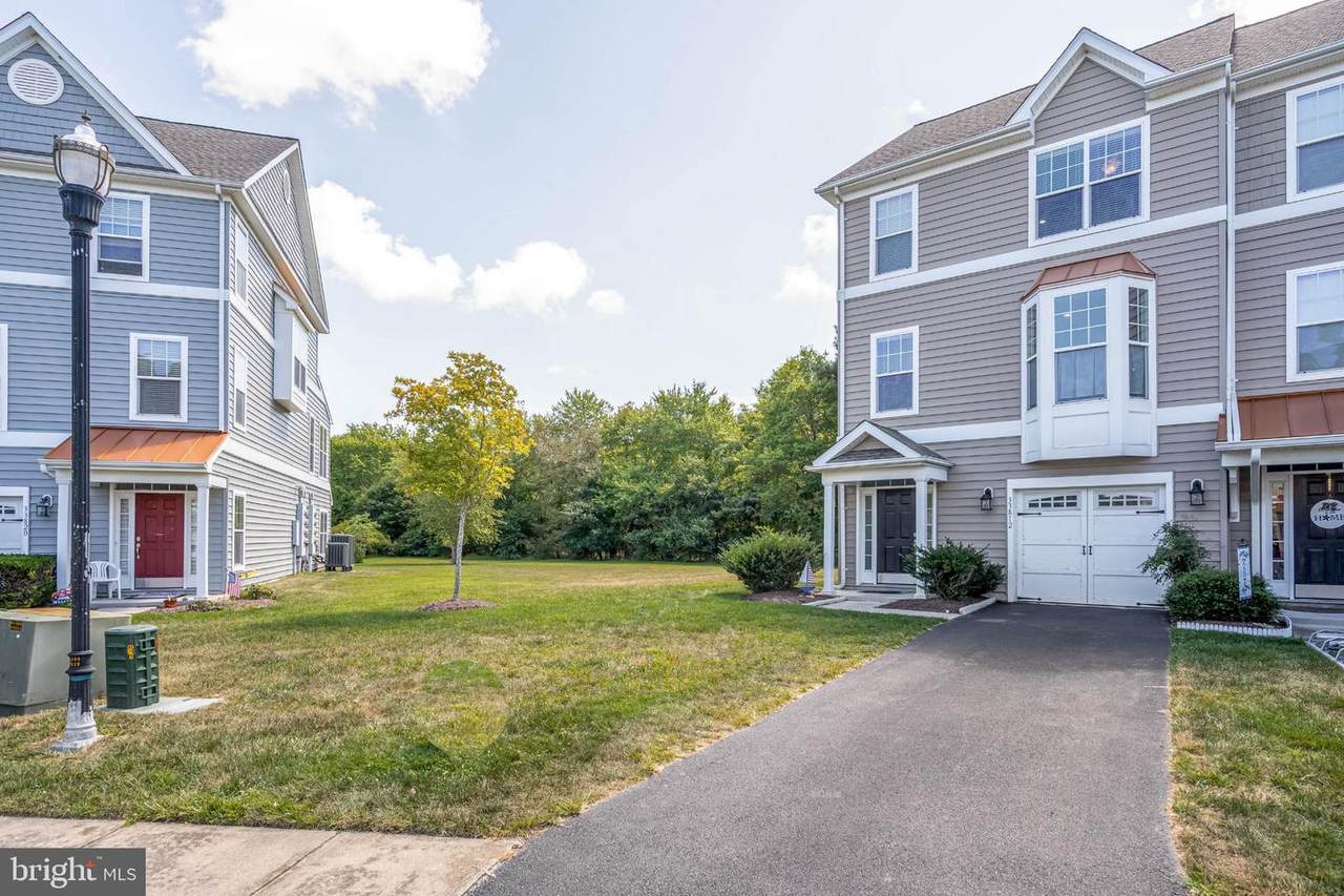 33812 Connecticut Avenue - Photo 1