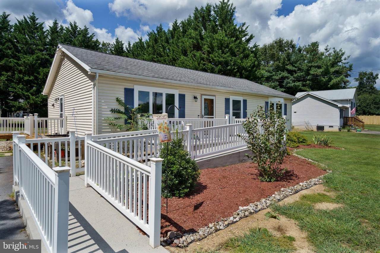 472 Upshur Drive - Photo 1