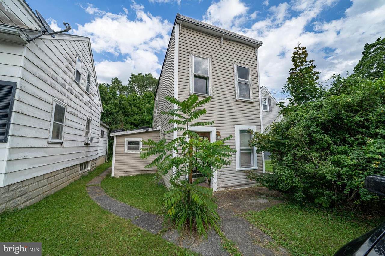 14716 Howard Street - Photo 1