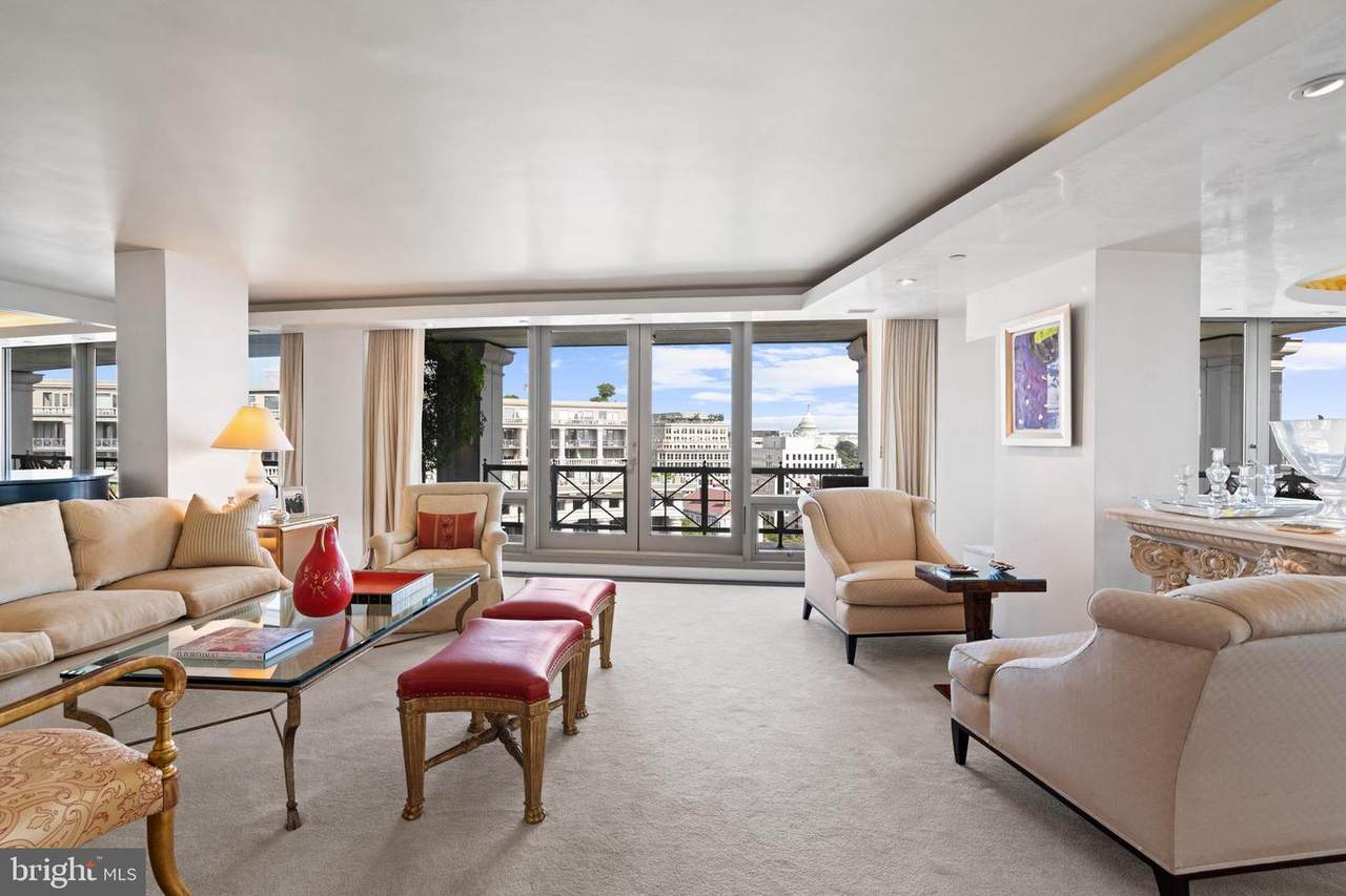 801 Pennsylvania Avenue - Photo 1