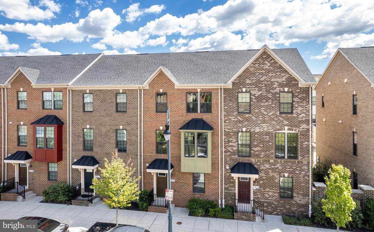 1015 Rutland Avenue - Photo 1