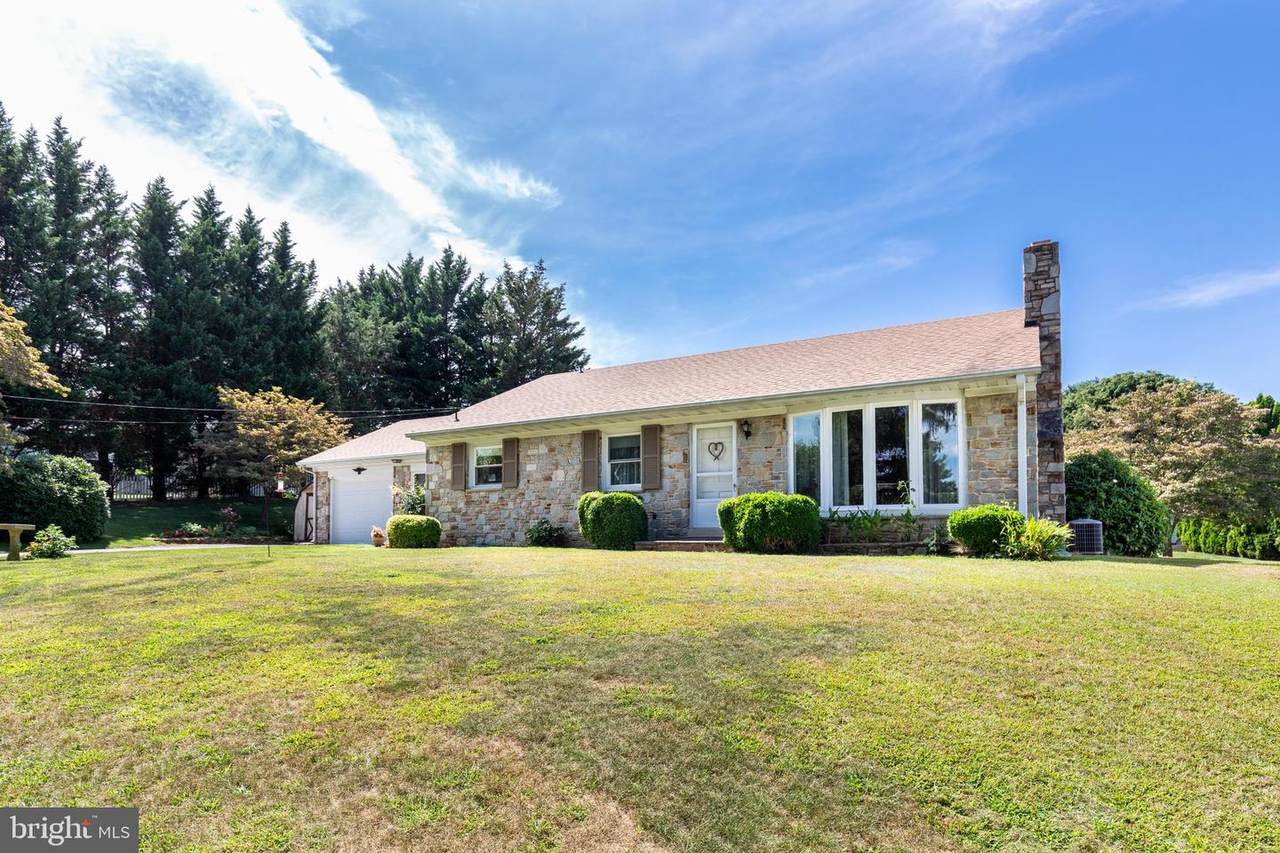 3400 Hanover Pike - Photo 1