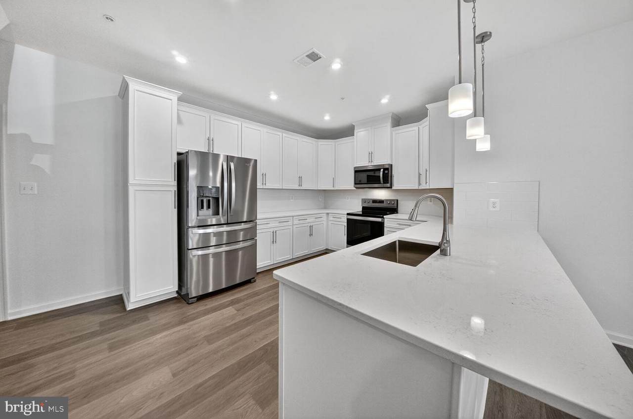 9990A Justify Run - Photo 1