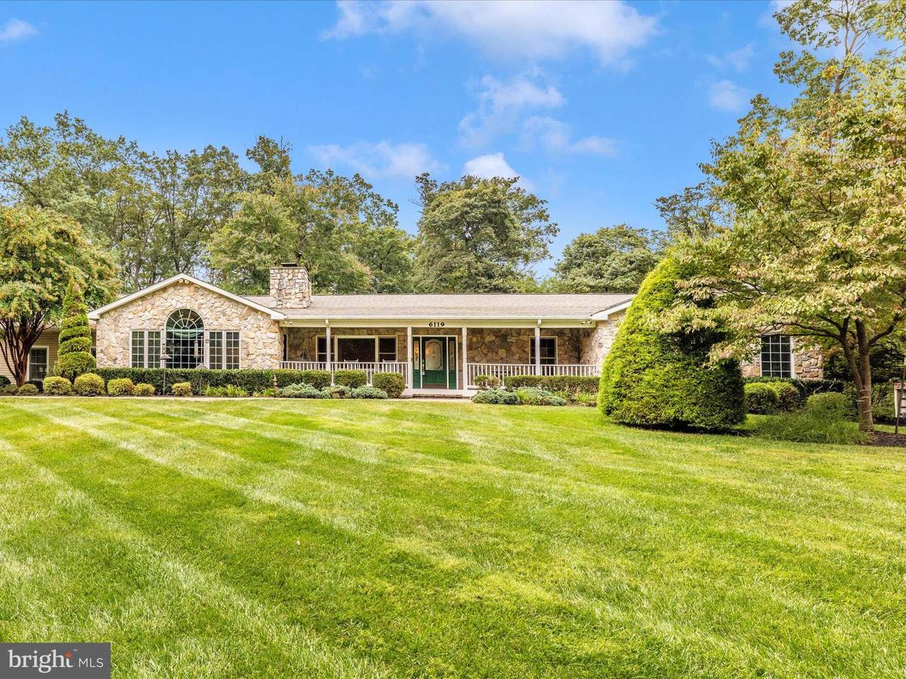 6119 Davis Road - Photo 1