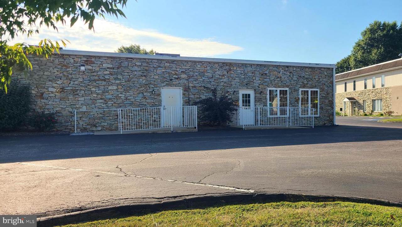 231 4TH Street - Photo 1