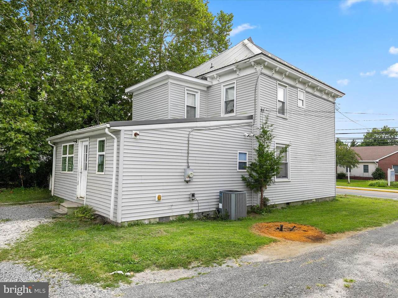 206 Bedford Street - Photo 1