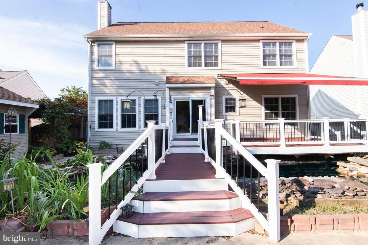 8862 Roundhouse Circle - Photo 1