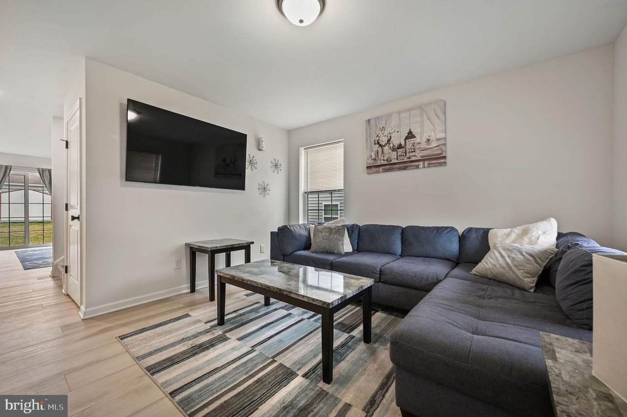 25 Mifflin Avenue - Photo 1