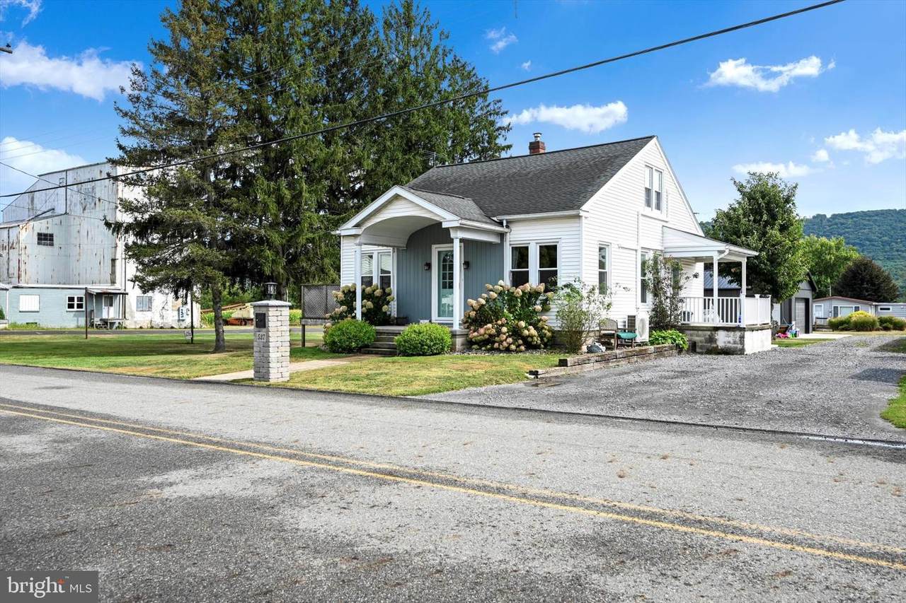 537 Chestnut Street - Photo 1