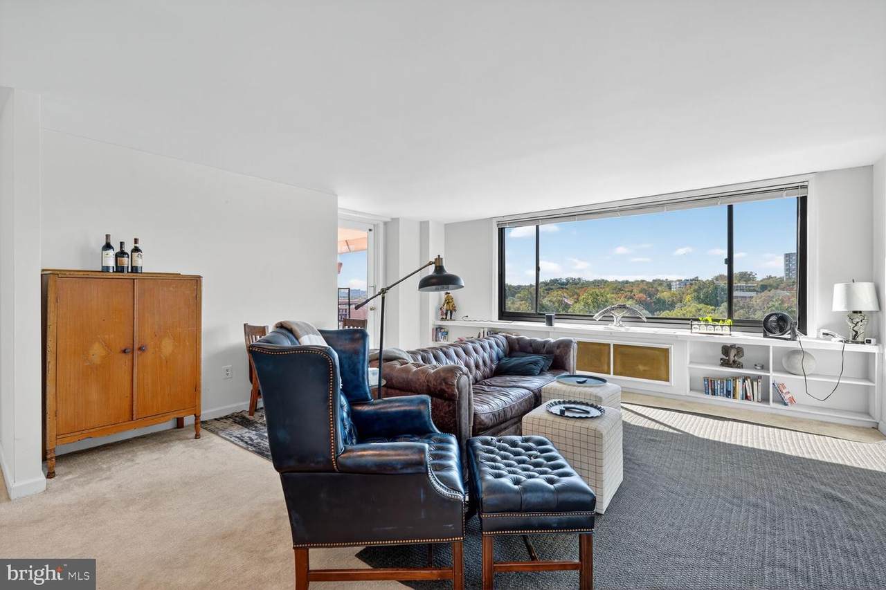 1011 Arlington Boulevard - Photo 1