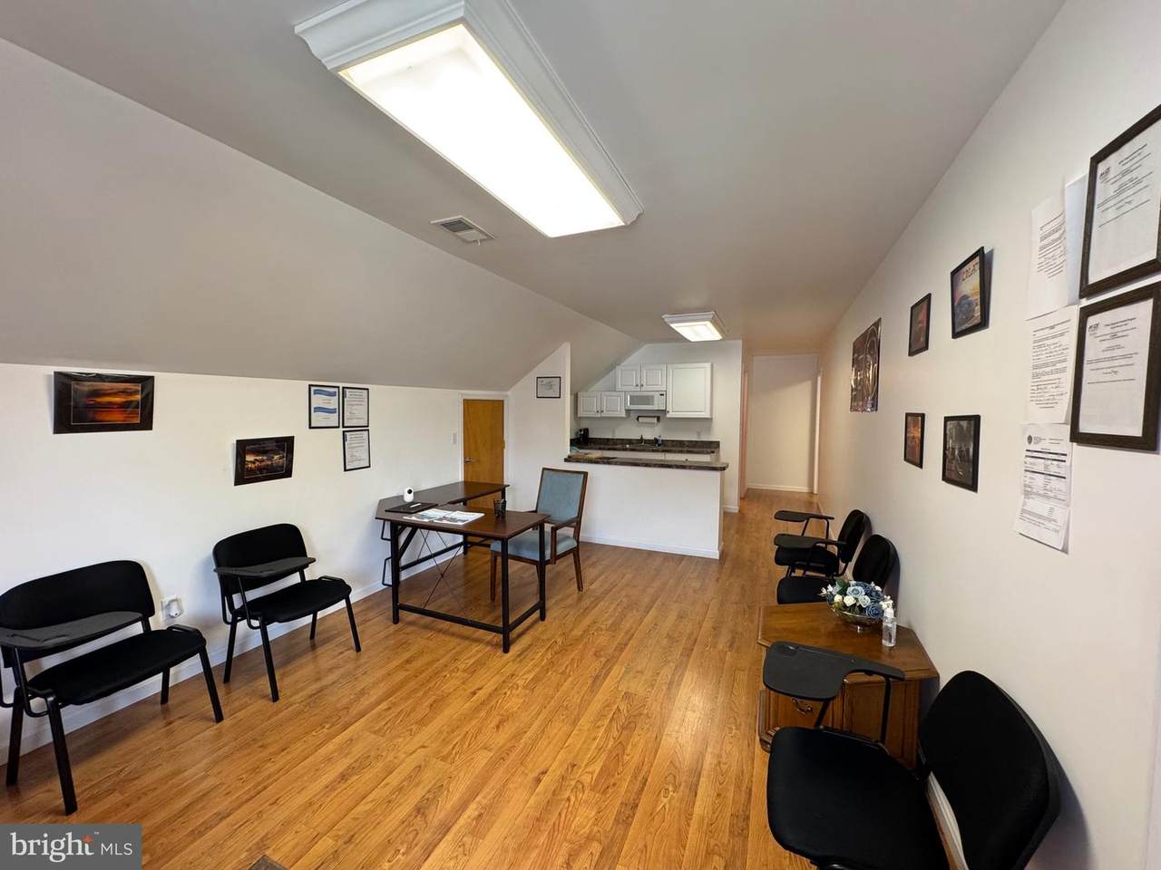 114 Saint Claire Place - Photo 1