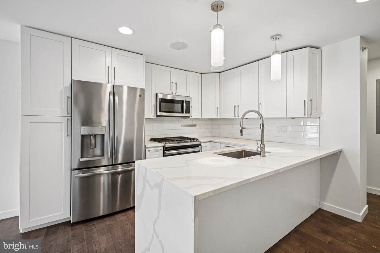 753-55 20TH Street - Photo 1