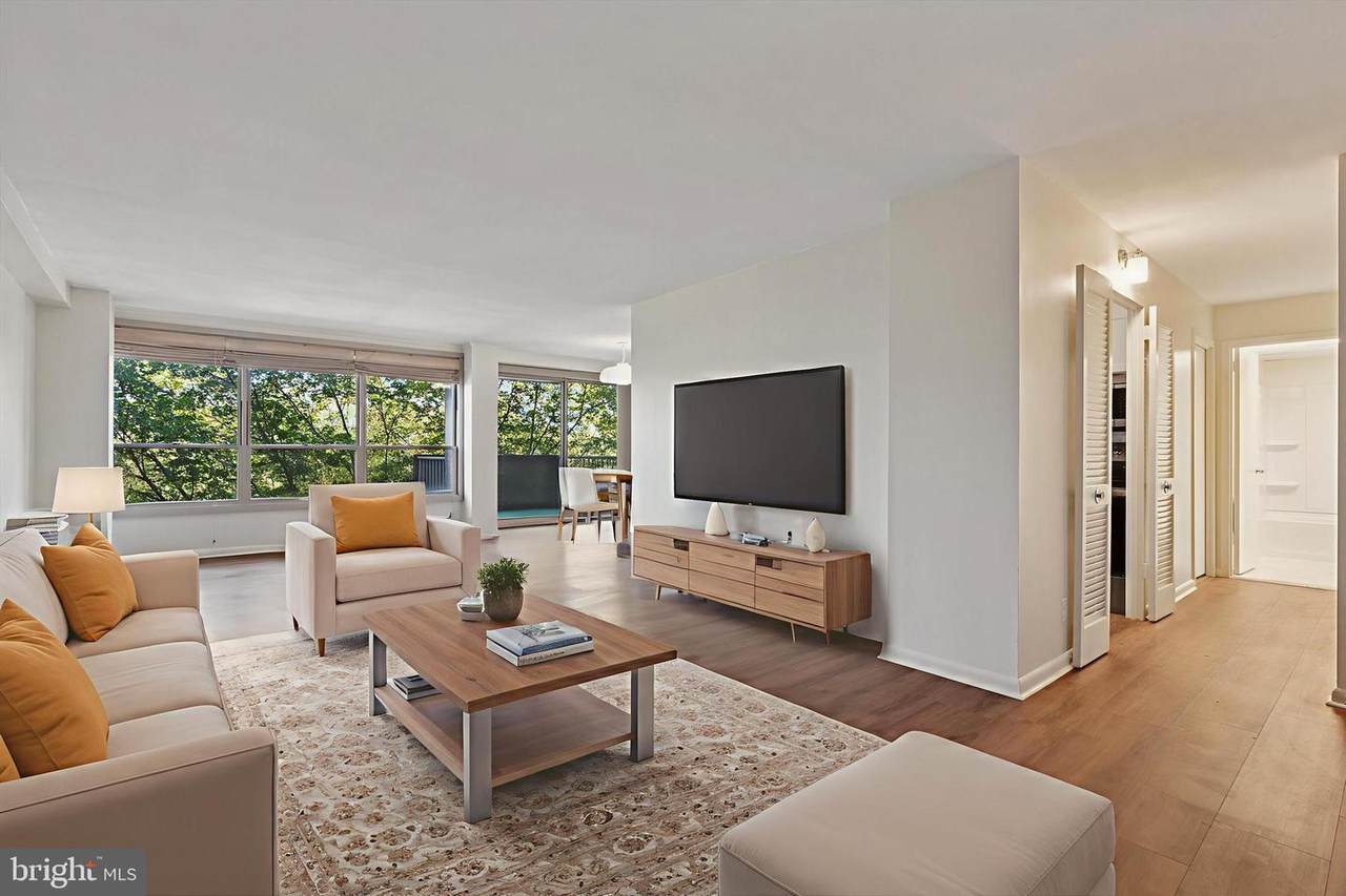 1001 City Avenue - Photo 1