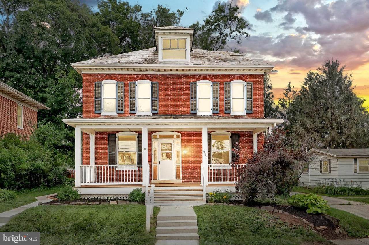 415 Lincoln Way - Photo 1