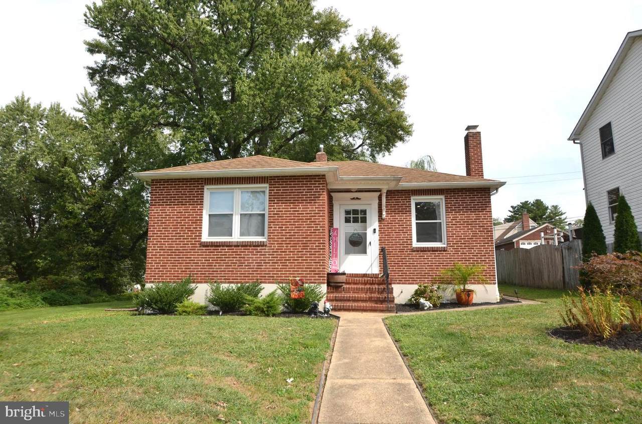 5207 Arbutus Avenue - Photo 1