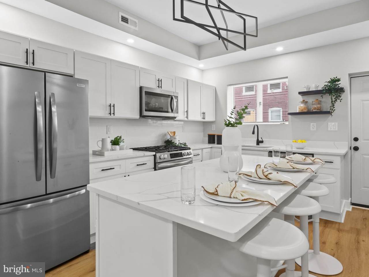 5 Clinton Street - Photo 1