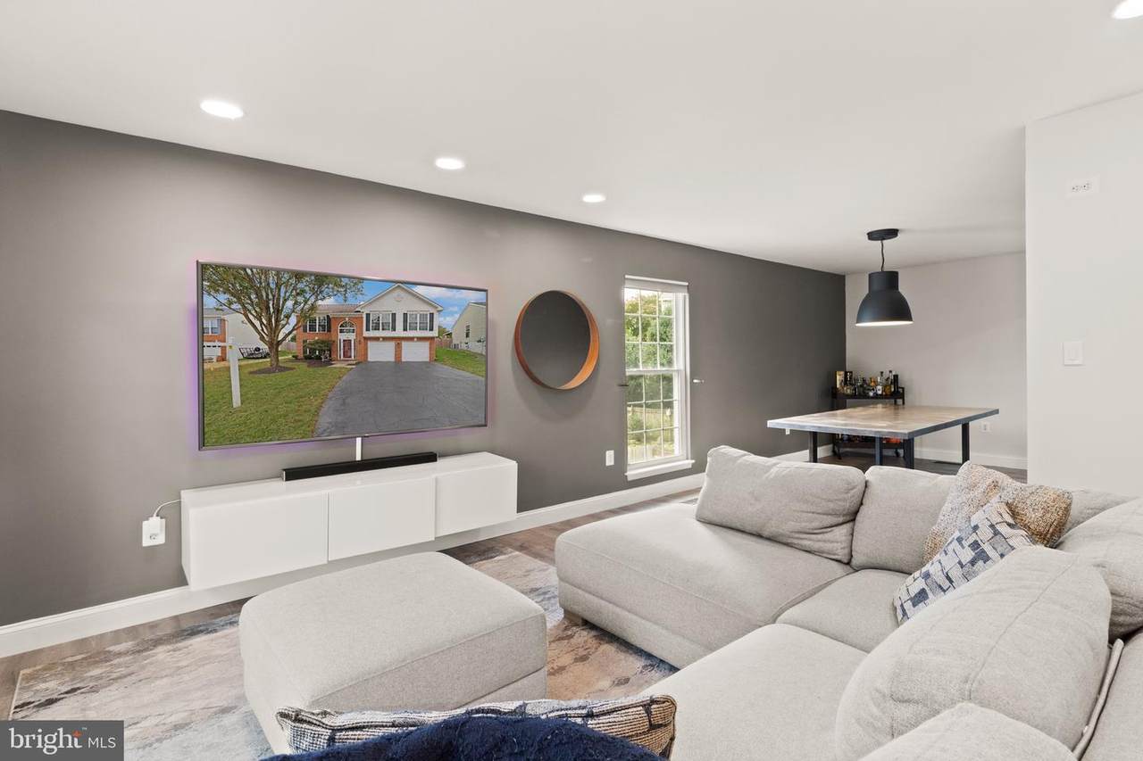 9305 Shannon Street - Photo 1