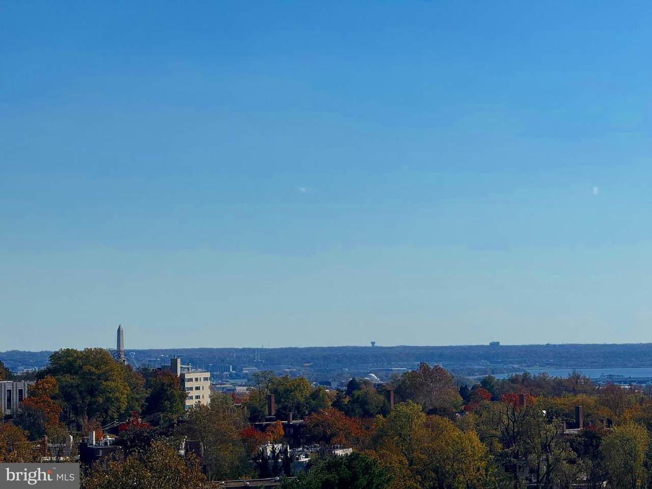 4000 Cathedral Avenue - Photo 1