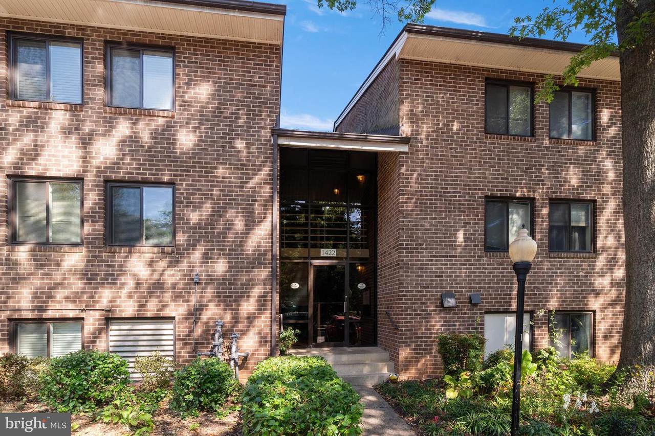 1422 Northgate Square - Photo 1