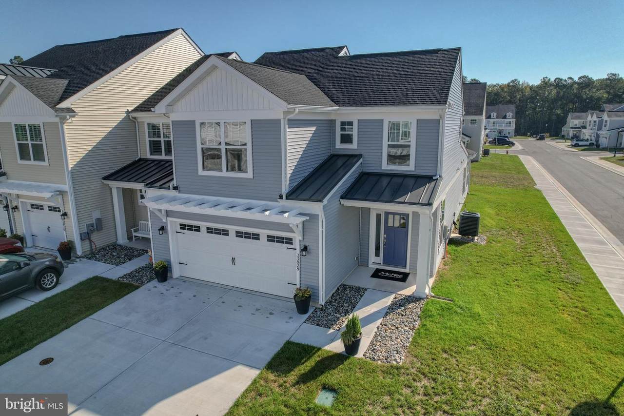 33828 Coldstream Street - Photo 1