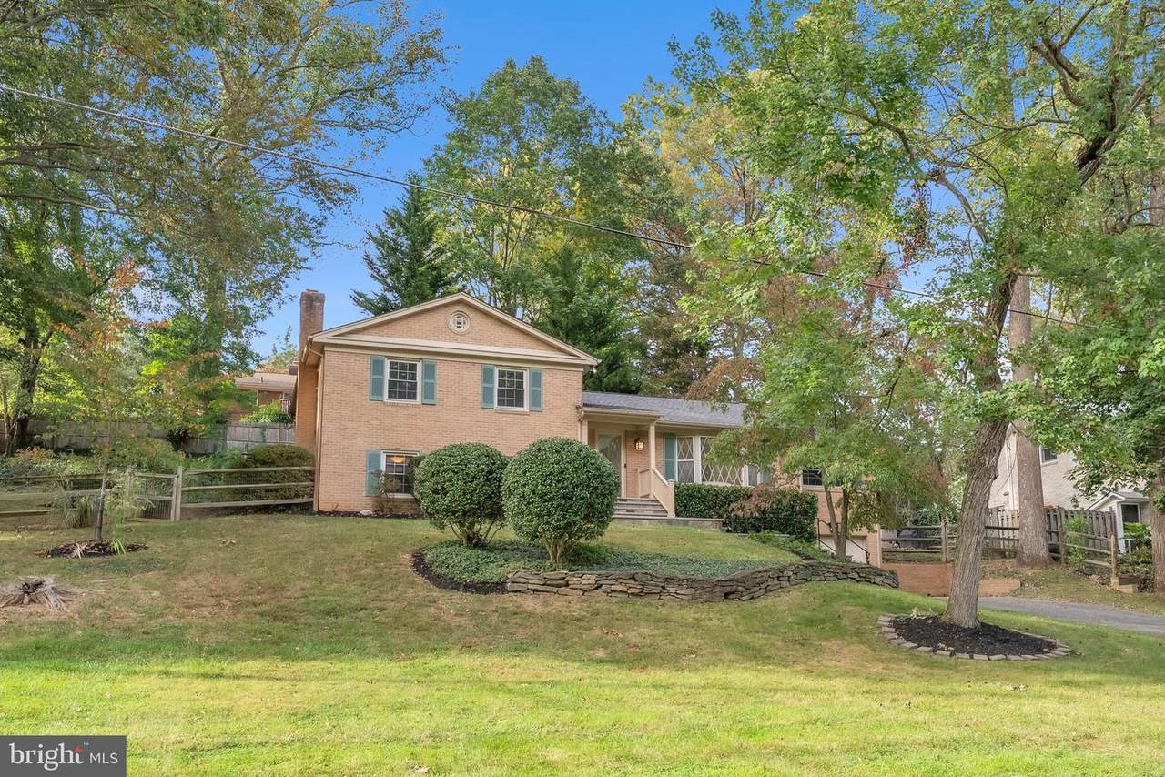 2124 Edgewater Parkway - Photo 1