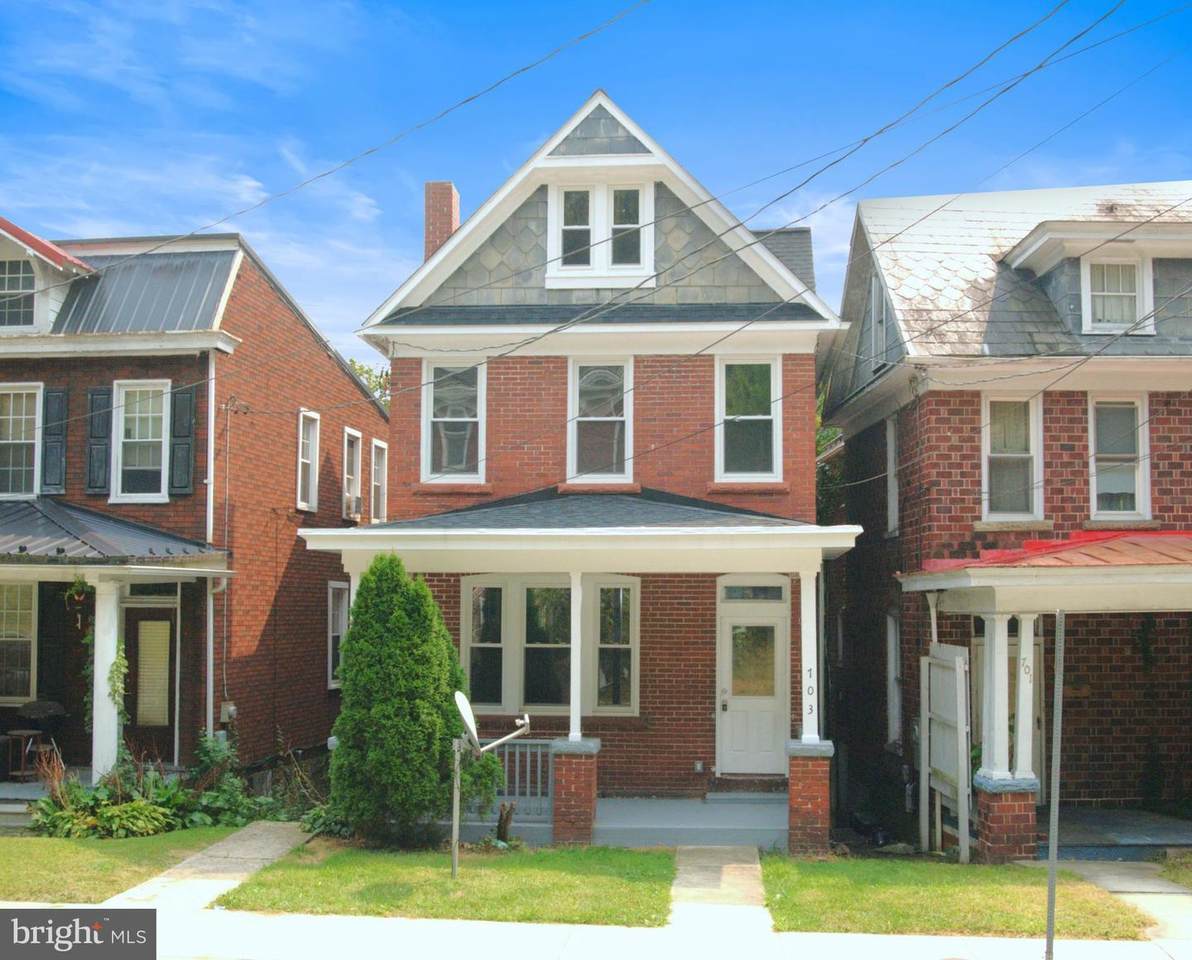703 Bedford Street - Photo 1