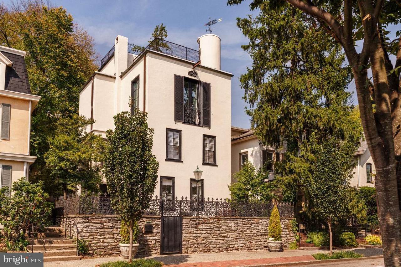 191 Evergreen Avenue - Photo 1