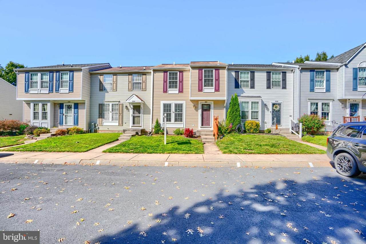 322 Delmar Court - Photo 1