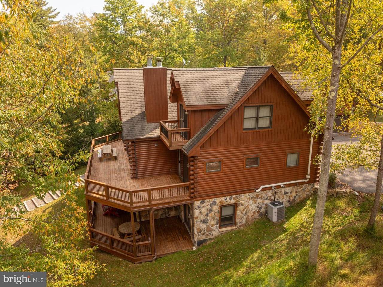 294 Shoreline Drive - Photo 1