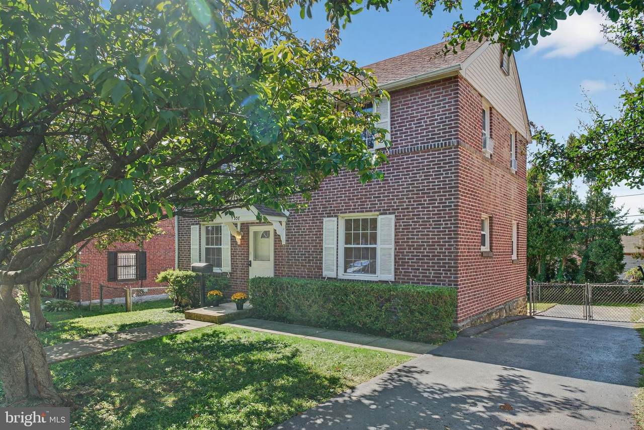 337 Morris Avenue - Photo 1