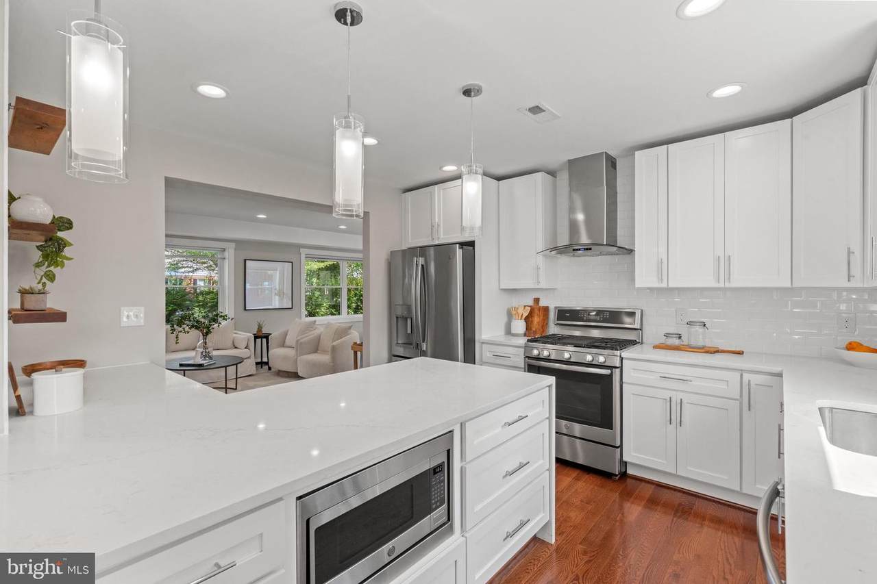 6000 North Dakota Avenue - Photo 1