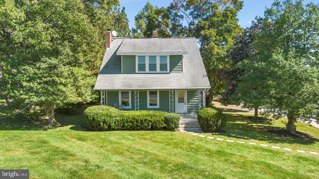 15317 York Road - Photo 1