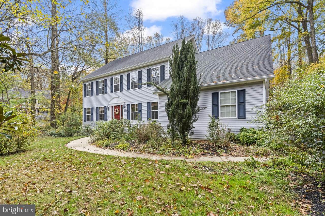 1425 Abbey Lane - Photo 1