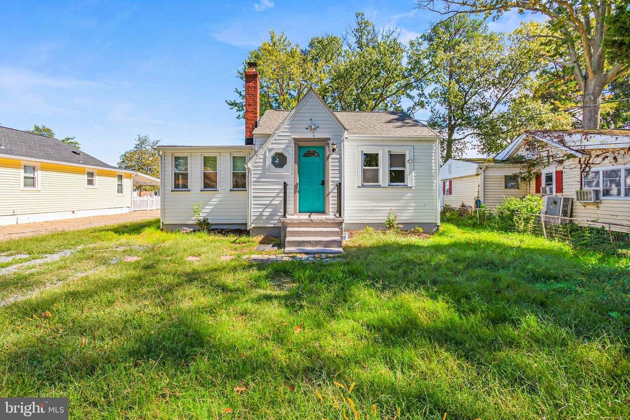 1212 Lossing Avenue - Photo 1