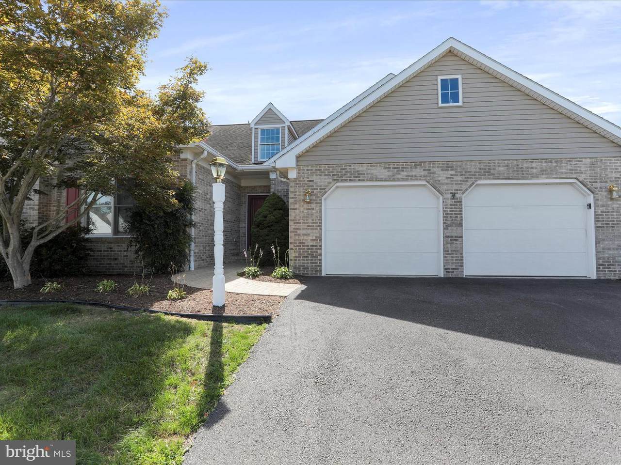 18727 Dover Drive - Photo 1