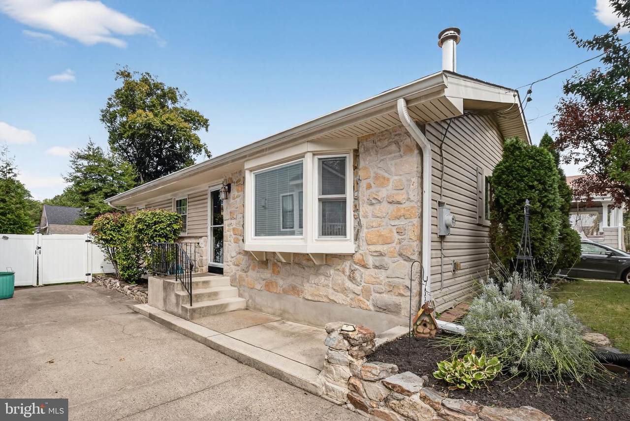 219 Madison Avenue - Photo 1