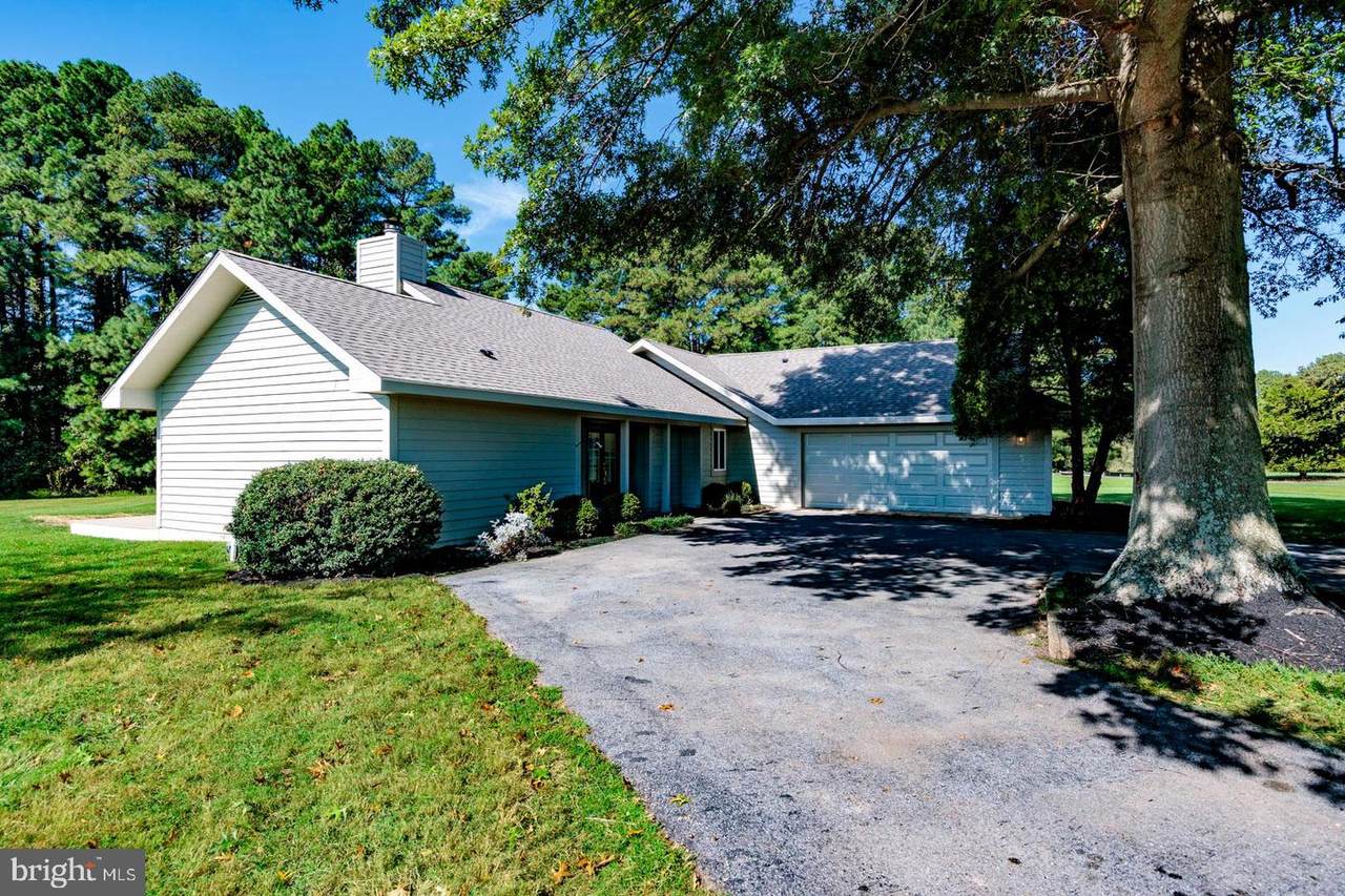 102 Golf Court - Photo 1