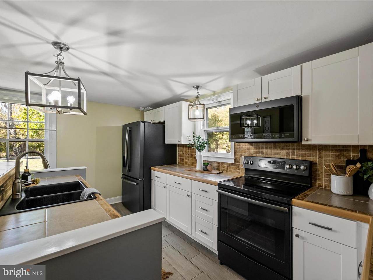 7 South Street - Photo 1