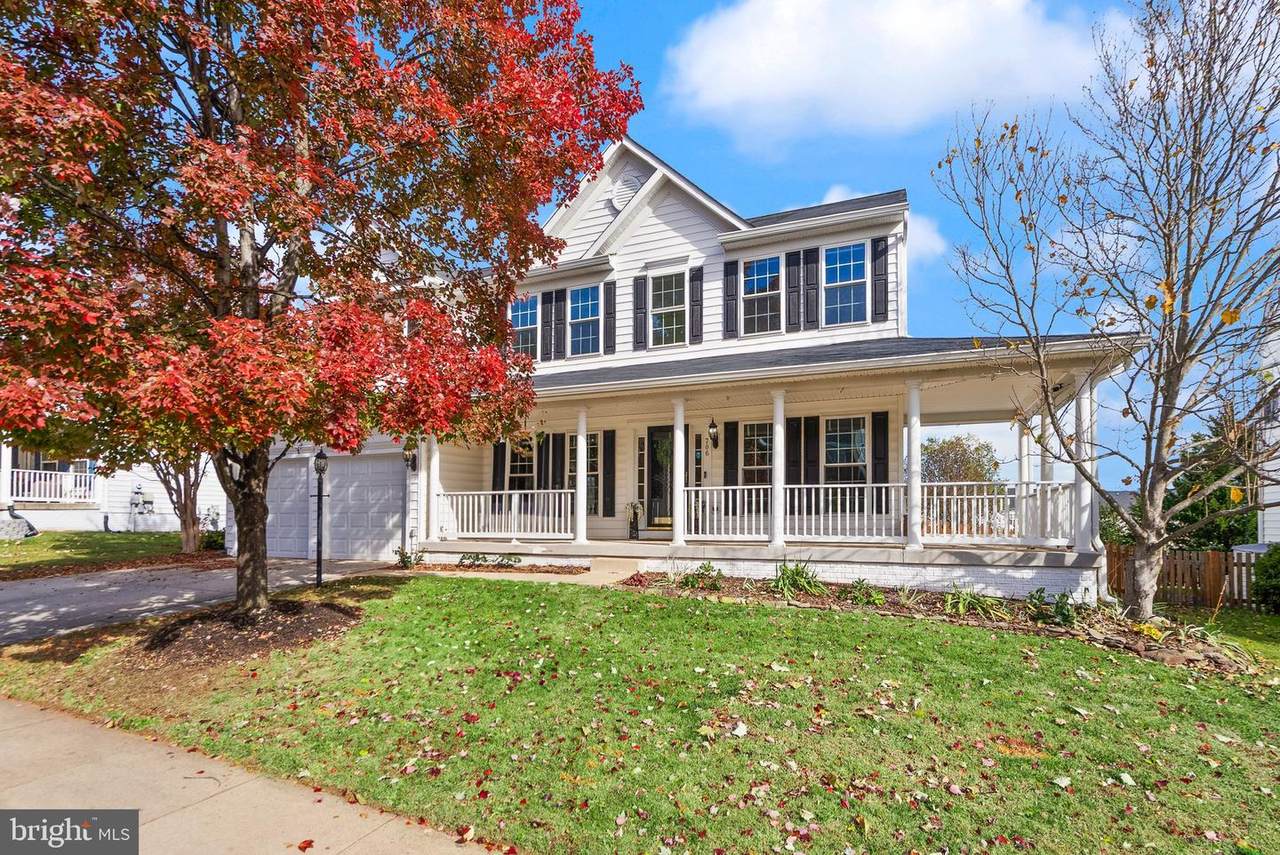 706 Invermere Drive - Photo 1