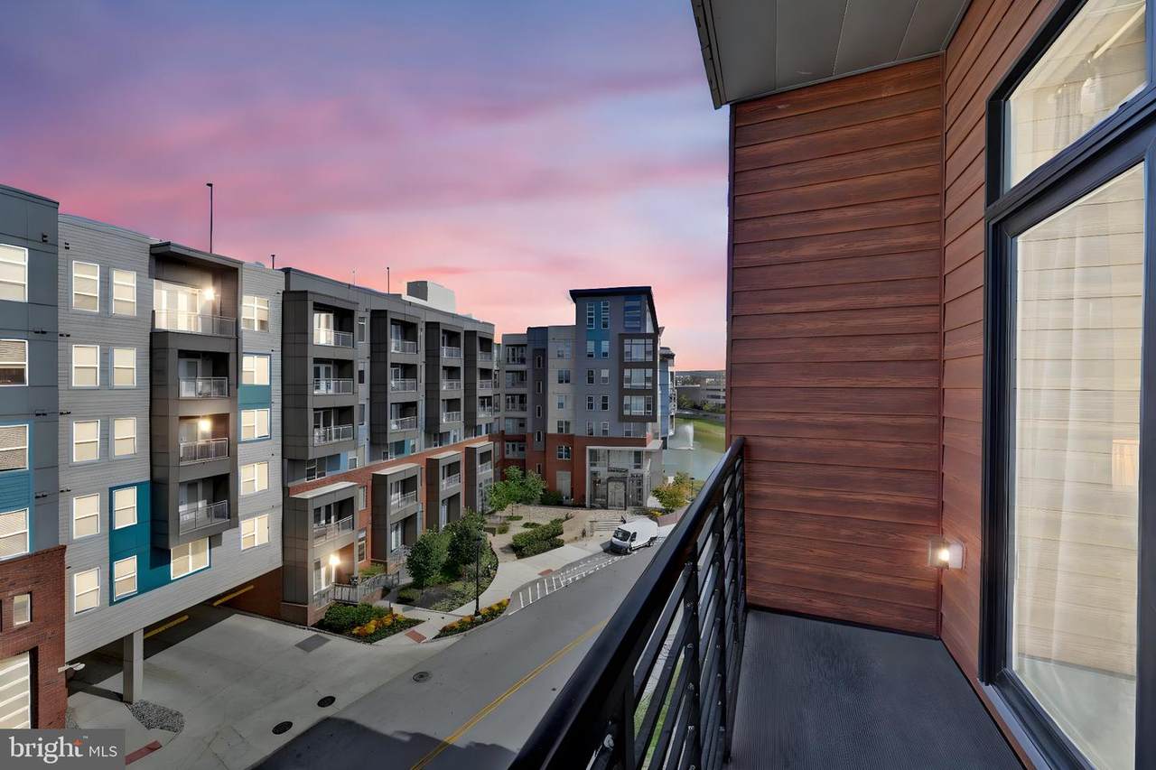575 Goddard Boulevard - Photo 1