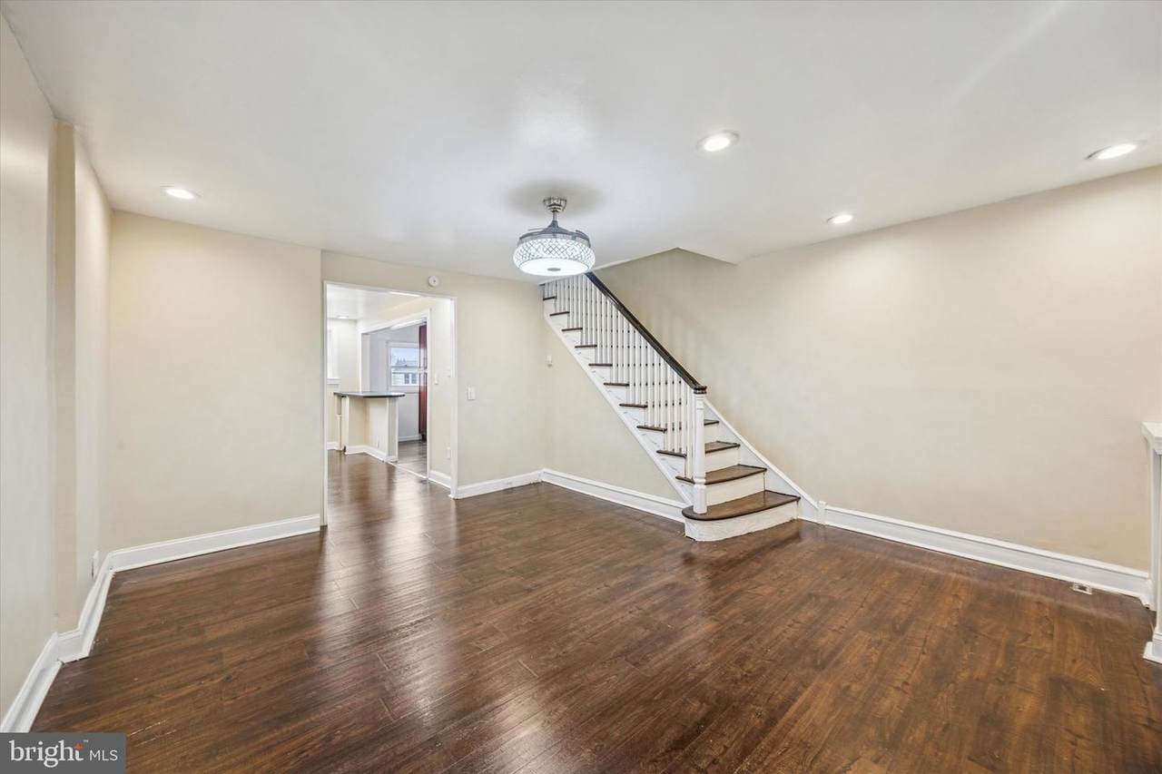 7162 Radbourne Road - Photo 1