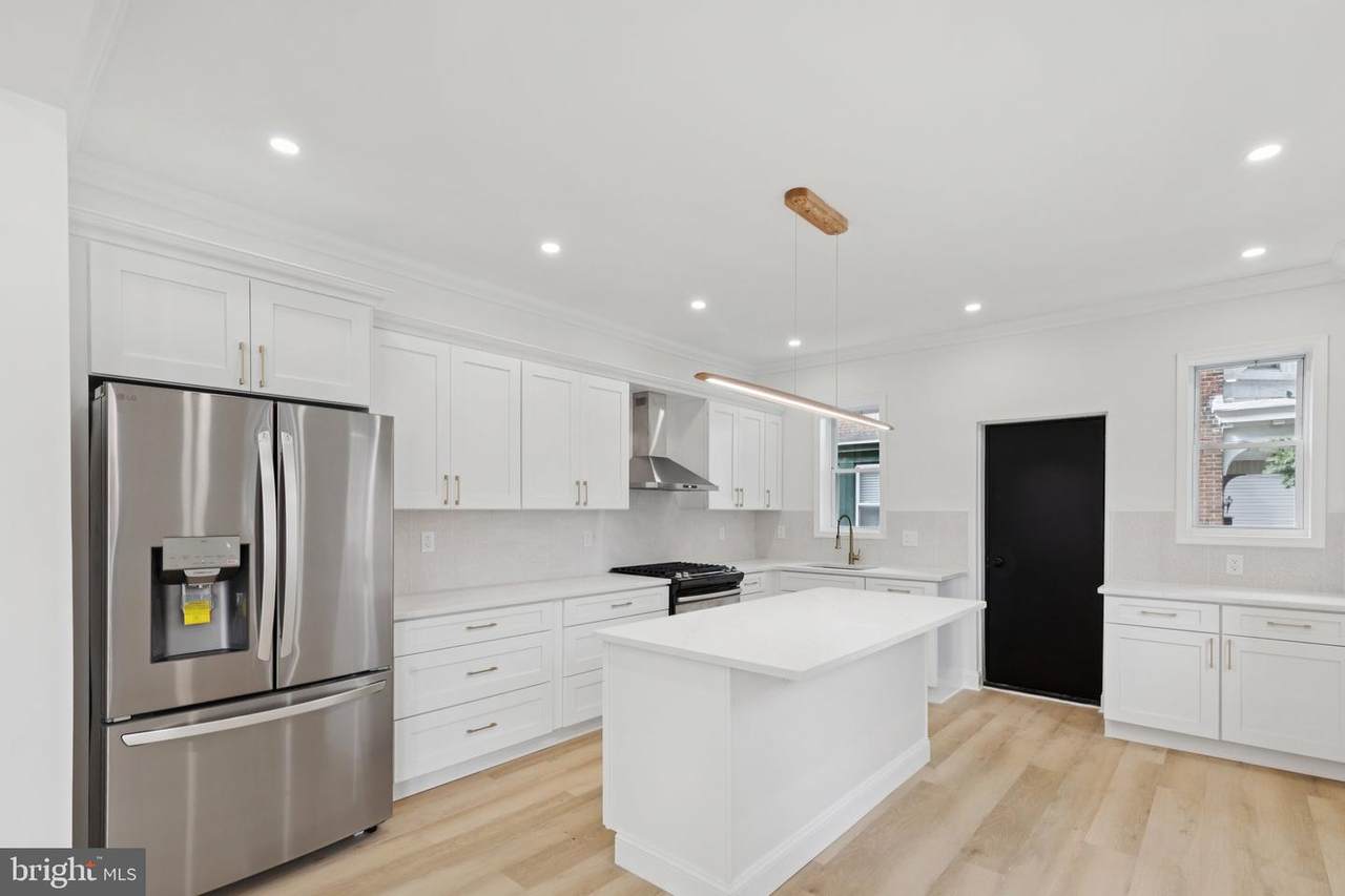 137 Manheim Street - Photo 1