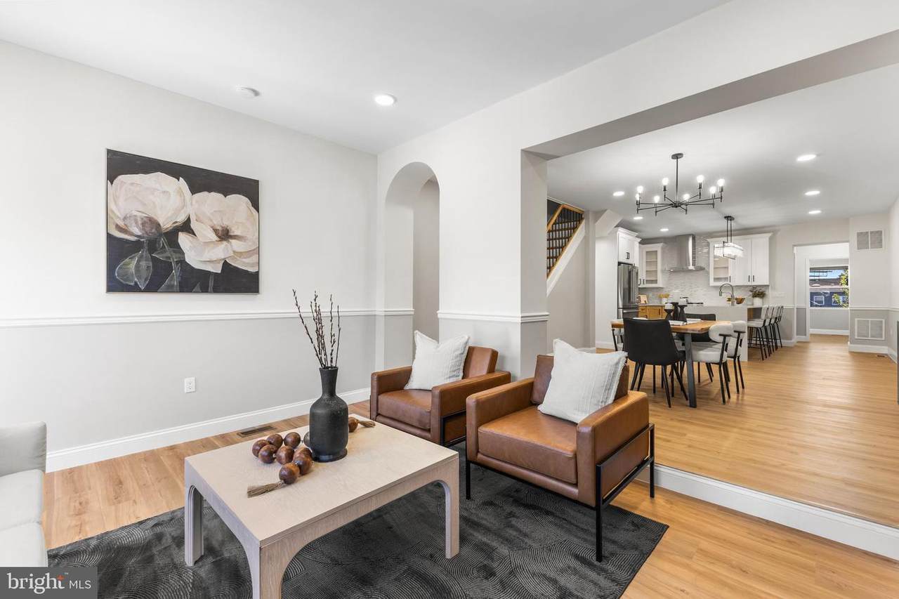 329 15TH Street - Photo 1