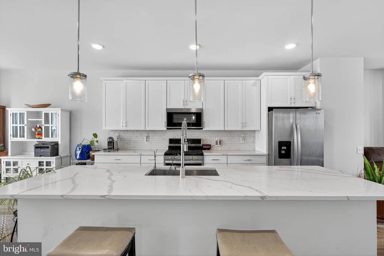 17292 Turnstone Drive - Photo 1