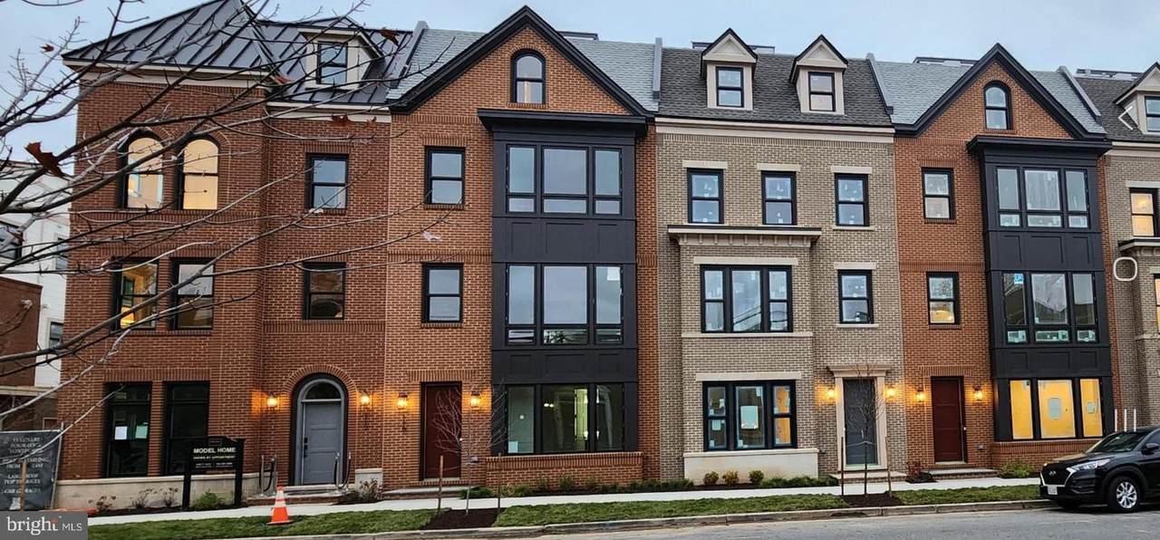 115 West Street - Photo 1