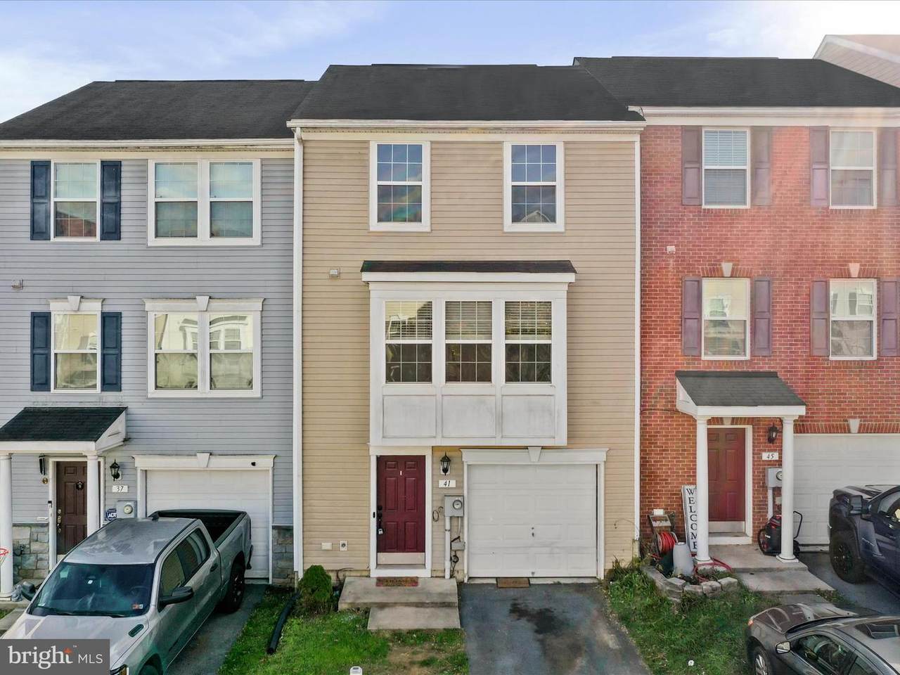 41 Venetian Court - Photo 1