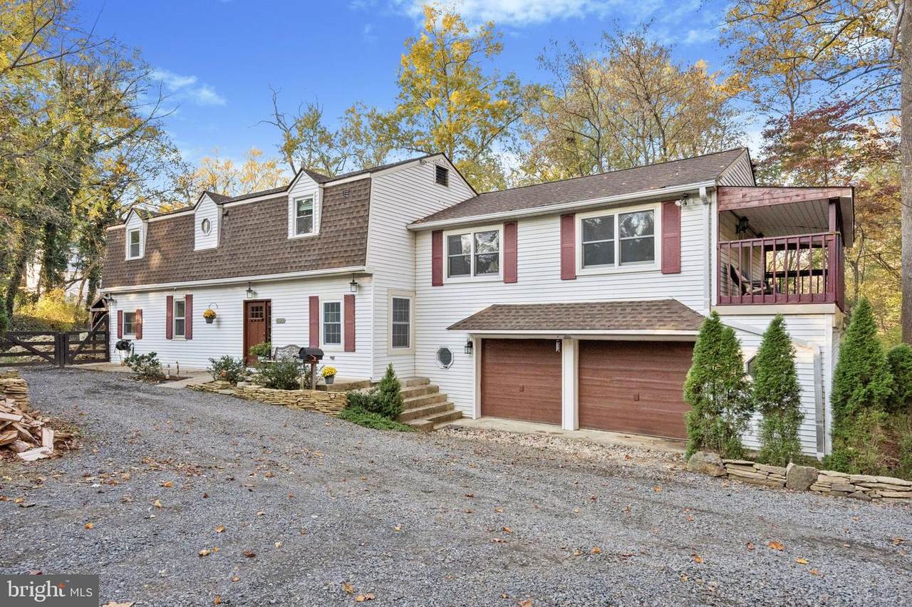 1320 Clayton Avenue - Photo 1