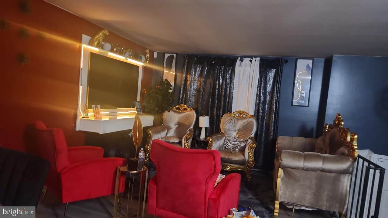 7103 Aquinas Avenue - Photo 1